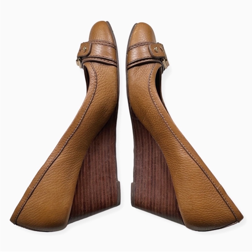 Tory Burch Brown Leather 'Ambrose' Wedge Pumps - Picture 10 of 16